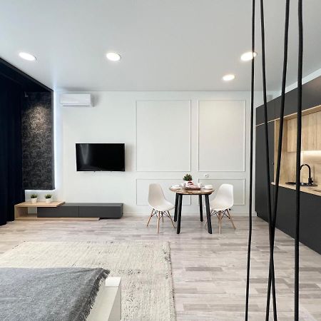 Апартаменты Lux パヴロダル エクステリア 写真